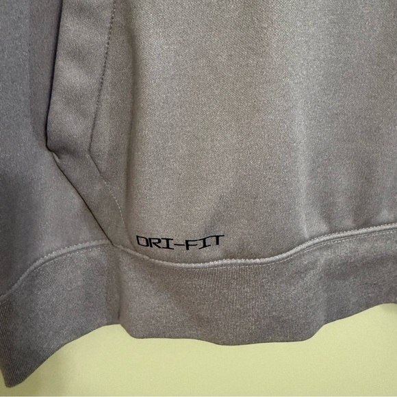Nike air Jordan Gray Hoodie sweatshirt with Red Logo size XL - Picture 3 of 5